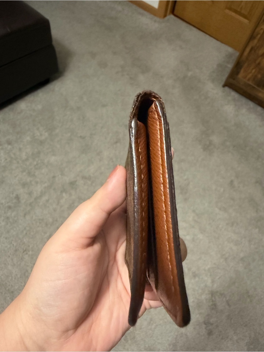 Pre-loved LV Monogram Card Holder / Pocket Organizer - Picture 4 of 10